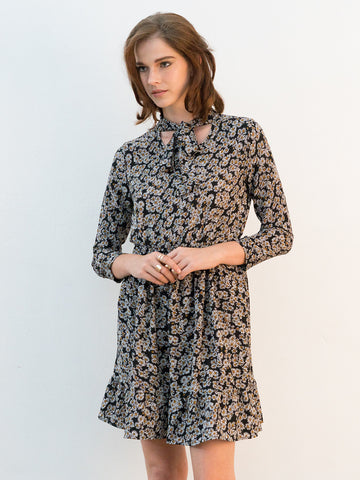 Tie-neck Daisy Dress